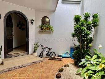 Venta de Casa en La Unión-San Juan, Cartago. RAH 26-2220