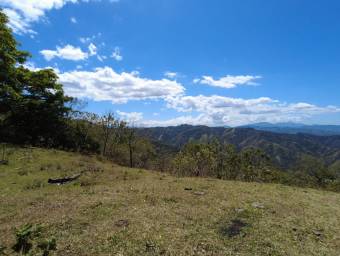 Venta de Lote en Ciudad Colón. RAH 23-2143