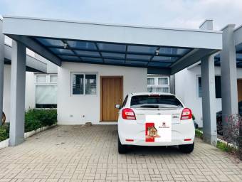 Venta de Casa en Ulloa-Heredia. RAH 25-810