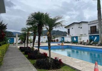 Casa de una planta con patio y amenidades en condominio #26-2214 GS