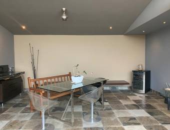 Loft de tres niveles con terraza y vista panorámica #26-560 GS