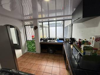 Casa amplia con ubicación estratégica entre Moravia y Goicoechea #25-1741 GS