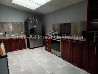 Casa de 4 habitaciones en residencial seguro cerca de Guadalupe Centro #26-1417 GS Casa de 4 habitaciones en residencial seguro cerca de Guadalupe Centro #26-1417 GS
