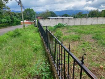 Se vende lote en Turrúcares Alajuela 26-58