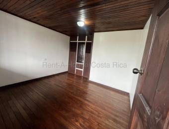 Casa en venta en San Ramón Centro con amplios espacios y acabados en madera #26-2203 GS Casa en venta en San Ramón Centro con amplios espacios y acabados en madera #26-2203 GS