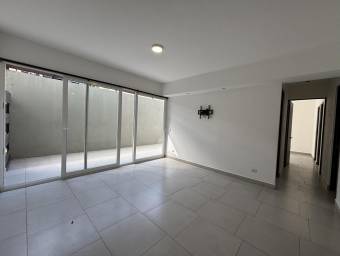 Venta apartamento moderno con patio y 2 parqueos #25-1267 GS