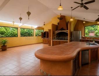 Casa rústica de lujo en amplio terreno cerca de Cartago #26-2205 GS