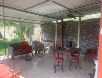 Venta de propiedad turística con casa, cabina y piscina #26-2223 GS