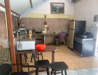 Venta de propiedad turística con casa, cabina y piscina #26-2223 GS