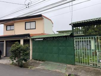 Casa en venta en Santo Domingo con jardín, estudio y espacios amplios #26-2021 GS