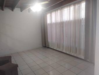Casa esquinera en venta en Hatillo con gran potencial residencial y comercial #26-899 GS