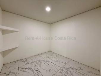 Venta de hermosa casa de 2 plantas y 4 habitaciones en San Felipe Alajuelita 26-2263