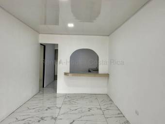 Venta de hermosa casa de 2 plantas y 4 habitaciones en San Felipe Alajuelita 26-2263