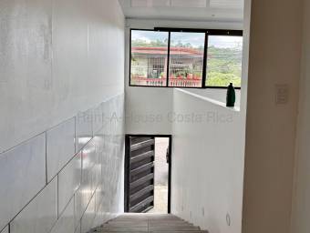Venta de hermosa casa de 2 plantas y 4 habitaciones en San Felipe Alajuelita 26-2263