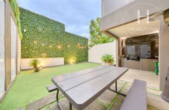 Casa en Venta en Condominio La Estefana en Sabanilla 3 Habitaciones más Mezzanine y Vista 