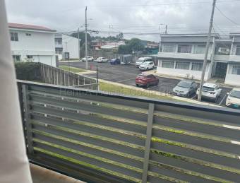 Se vende apartamento en La Trinidad Moravia 26-2144