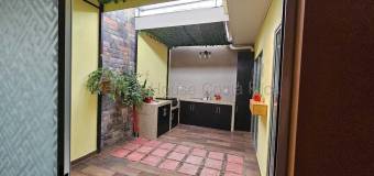 Venta de Casa en San Antonio de Alajuela. RAH 26-2255