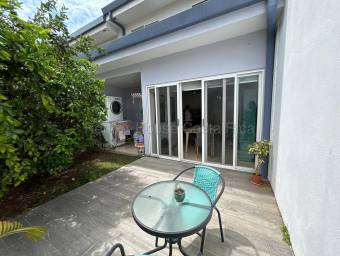Venta de casa en condominio con jardín y acceso inmediato a Ruta 27 #26-1429 GS