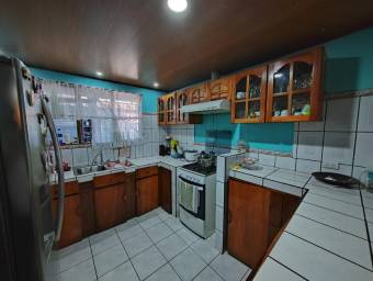 Venta de 4 Apartamentos en San Antonio de Alajuela. Venta de 4 Apartamentos en San Antonio de Alajuela.