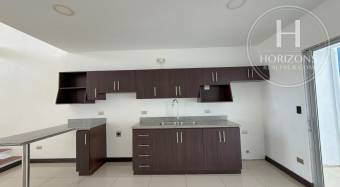 Casa en Venta en Condominio Lomas de Montes de Oca en Sabanilla 3 Habitaciones y Mezzanine