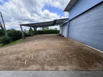 Venta casa de 1 nivel con amplio terreno, vistas y 5 parqueos #26-1877 GS