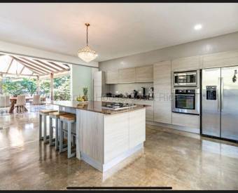 Venta de Casa en San Pedro de Turrúbares. RAH 26-2271