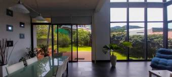 Casa tipo contemporaneo, San Isidro de Heredia 637 mts2