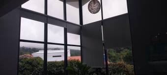 Casa tipo contemporaneo, San Isidro de Heredia 637 mts2