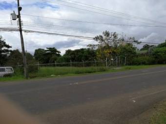 Lot in Parrita. Excellent location in front of Costanera