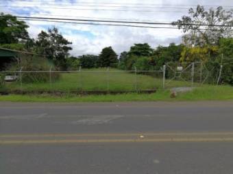 Lot in Parrita. Excellent location in front of Costanera