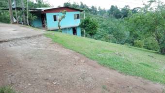For sale big property with 3 houses in Puriscal