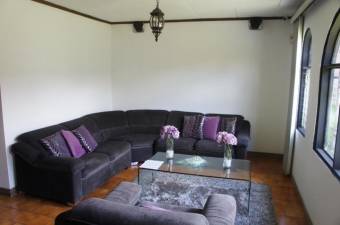 Venta de Casa en Heredia  #19-105