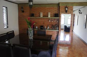 Venta de Casa en Heredia  #19-105