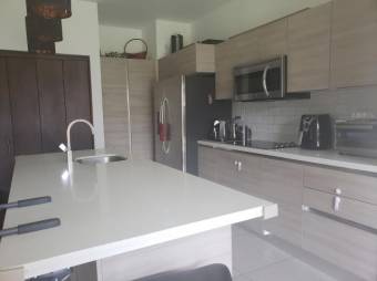 se alquila apartamento moderno en brasil de santa ana facil acceso a la 27/ 20-1718