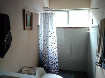 se alquila apartamento amoblado y mucho jardin en escazu centro 20-1738