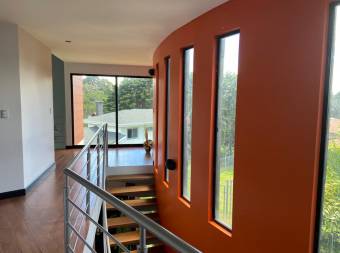 V#116 Espectacular casa en venta/ San Isidro-Heredia