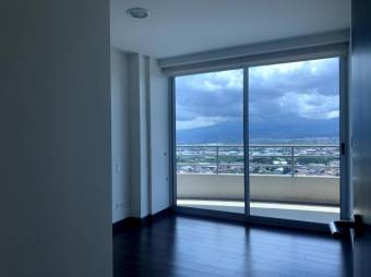 se alquila lujoso apartamento en paseo colon  san jose 20-1568