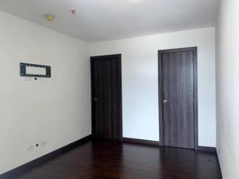 se alquila lujoso apartamento en paseo colon  san jose 20-1568