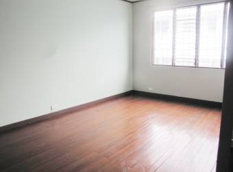 Se alquila apartamento ideal para pareja, persona sola o estudiantes.