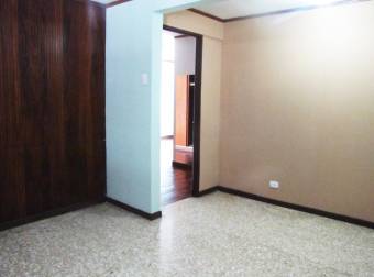 Se alquila apartamento ideal para pareja, persona sola o estudiantes.