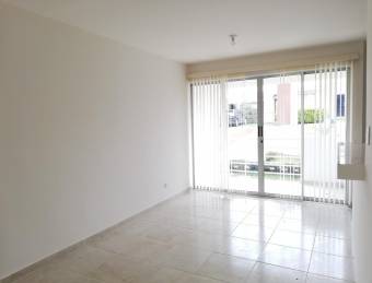 Estrena apartamento en condominio en Alajuela 20-478