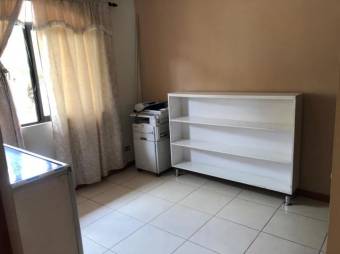 se vende espaciosa casa de un planta a 500 metros de mall oxigeno 20-1698