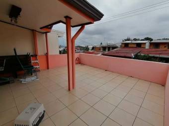 se venda amplia casa con terraza panoramica en ulloa heredia 20-1424