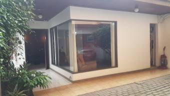 V#211 Venta Casa con Locales Comerciales / Alajuela