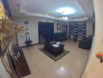 V#174 Hermosa Casa en Venta/Cartago