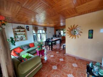 MLS-21-2207 VENTA CASA DESAMPARADOS CARTAGO 