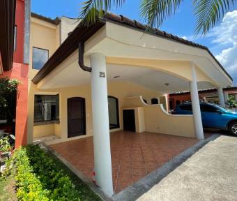 Se vende casa en Santa Ana, excelente condominio, 21-1724