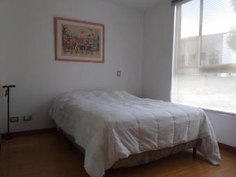 Se vende cas en Pozos de Santa Ana, con jardin 21-511