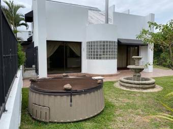 Se vende hermosa casa contemporanea en Santa Ana 21-1941