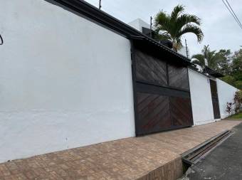 Se vende hermosa casa contemporanea en Santa Ana 21-1941